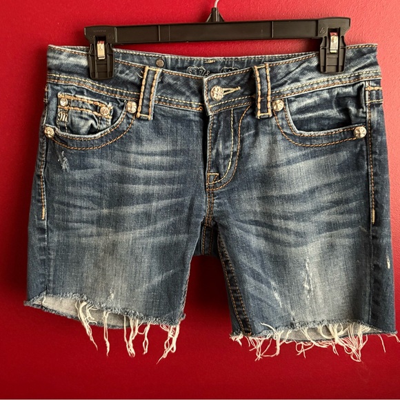Miss Me Cut-off Jean Shorts - Picture 2 of 9